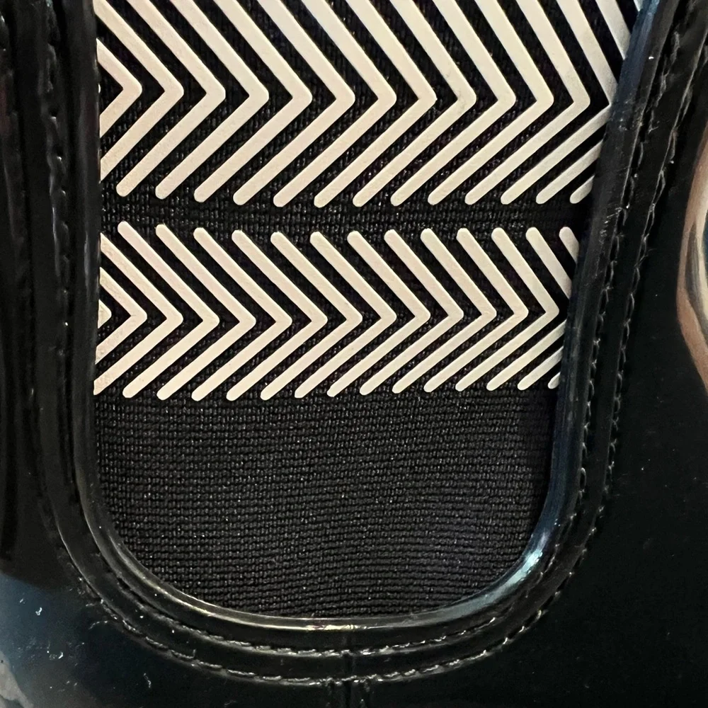NWT Tommy Hilfiger Navy Blue Chelsea Rain Boots with Chevron Detail